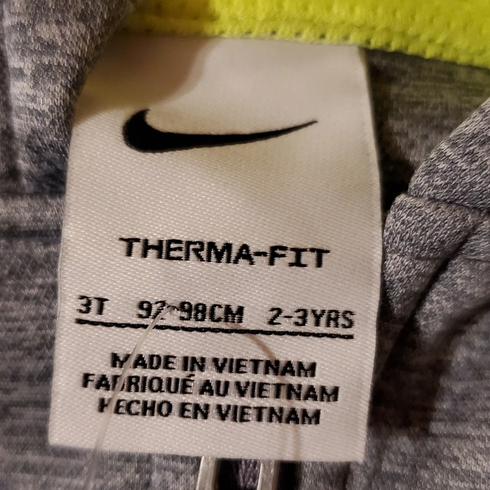 Nike zip up jogger 2 piece set - Picture 3 of 3